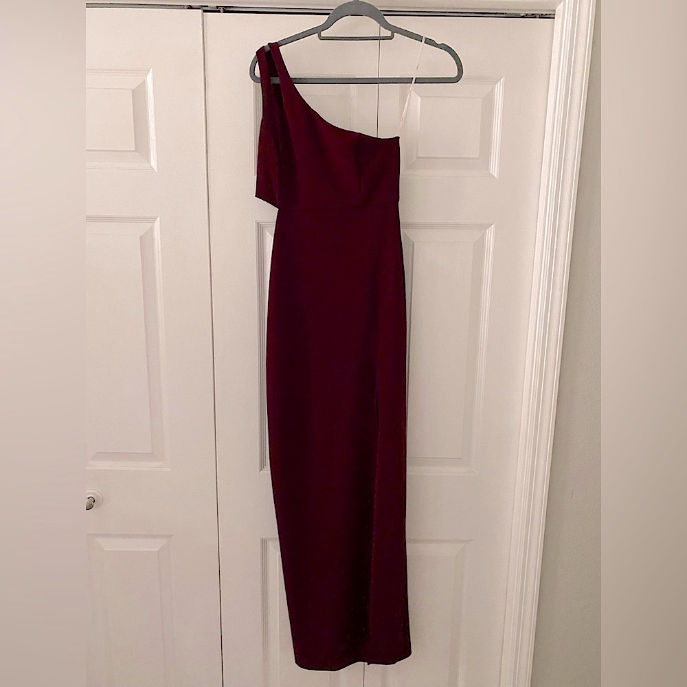 Lulus one shoulder formal dress